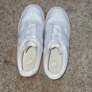 Lowtop Nike sneakers
